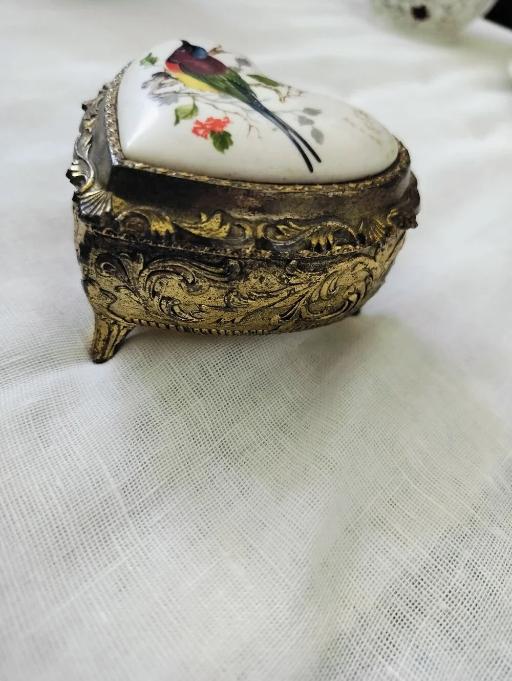 Vintage Heart Shaped Trinket Jewelry Music Box Ornate Metal Bird Japan